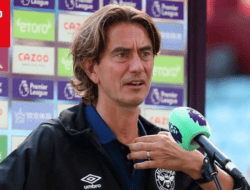 Setan Merah Dibantai 4-0, Pelatih Brentford Sampai Nggak Bisa Ngomong Apa-apa
