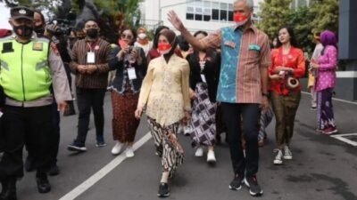 Ganjar Gelar Festival 1000 Kebaya Untukmu Indonesiaku
