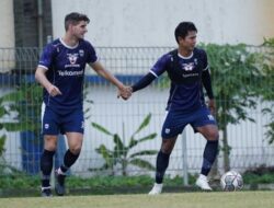 Kejar Kemenangan Perdana, Bambang Minta Persib Main Habis-habisan