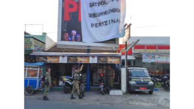 Reklame di Zona Khusus dan Tematik Ditertibkan Satpol PP Kota Bandung