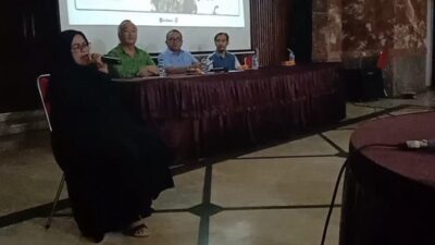 Maestro Ronggeng Gunung Boyong 1.000 Penari ke Gedung Sate