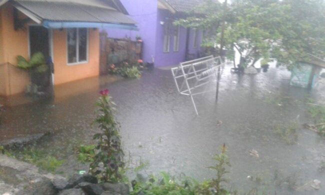 Cek Perkiraan Cuaca