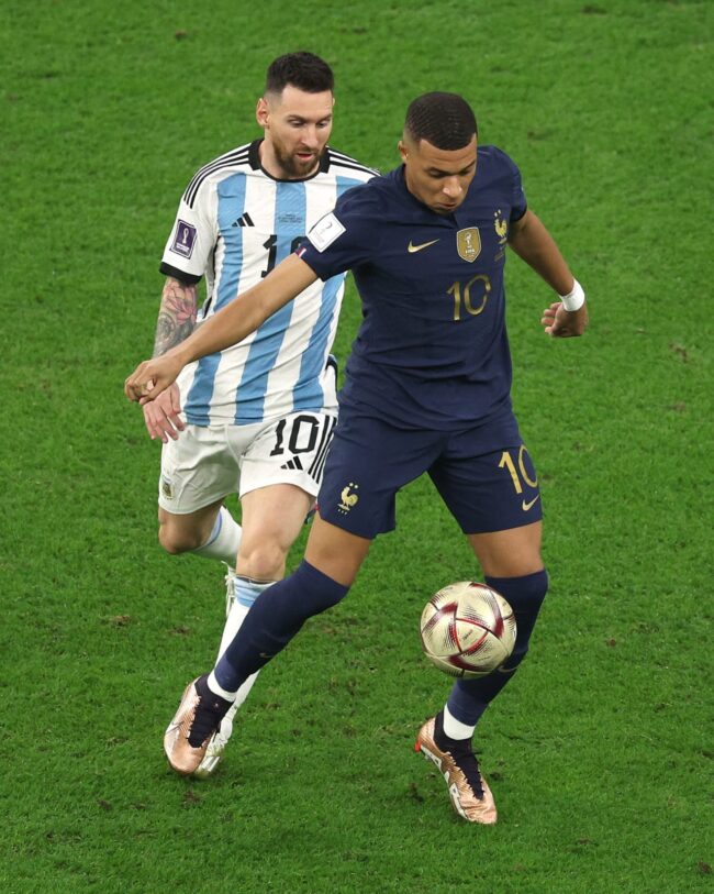 Argentina Menang 2-0
