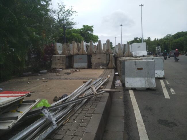 Fasilitas Umum Monas Kumuh