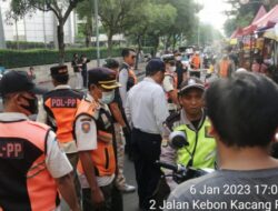 PK-5 Tenda dan KR-2 Plaza Indonesia Kocar-kacir Digebah Satpol PP Tanahabang