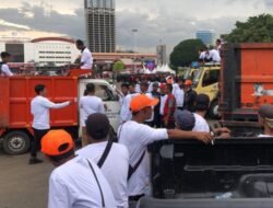HUT PDI-Perjuangan ke-50 Usai, Pasukan Sudin LH Jakpus Datang dan Lakukan Ini
