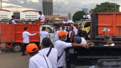 HUT PDI-Perjuangan ke-50 Usai, Pasukan Sudin LH Jakpus Datang dan Lakukan Ini