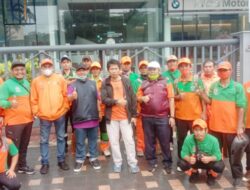 Aksi Bersihin Lingkungan Dilaksanakan Pasukan LH Kemayoran, Bantu Warga Kerbak