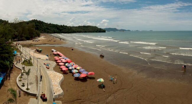 Pantai Aie Manih