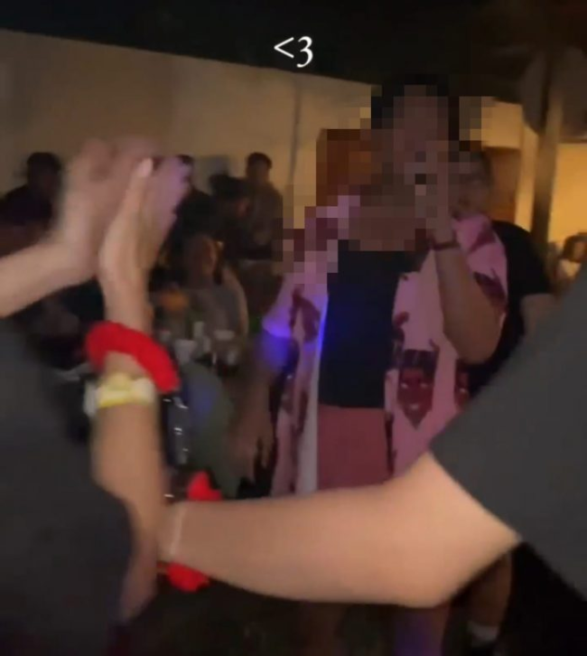 Soal Pesta Gay Tanahsareal