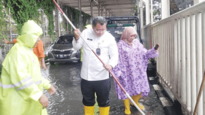 Sebel Lihat Genangan Air