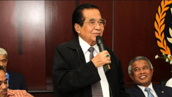 Azwar Anak Meninggal Dunia