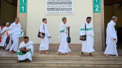 Ada yang Lucu, Jemaah Haji Majalengka Teringet Ayam Piaraan Belum Makan