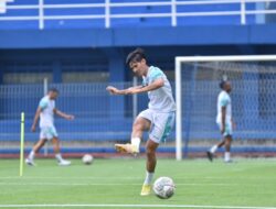 Ryan Latihan Bersama Persib Jelang Liga 1 2023-2024, Katanya Begini