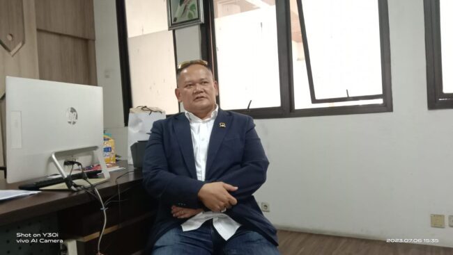 Desy Ratnasari calon Gubernur