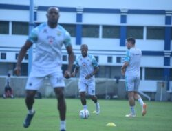 Persib Sedang Dahaga Kemenangan, Perbaiki Kekurangan dalam Menggalang Pertahanan