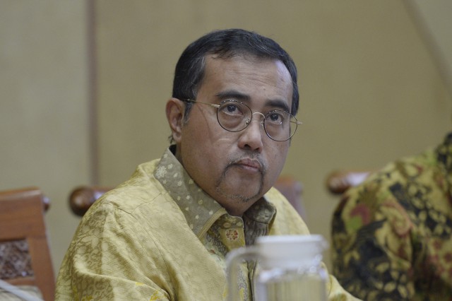 Digoyang Isu Munaslub