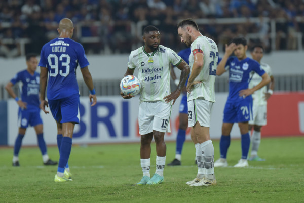 Raih Kemenangan Kandang Perdana