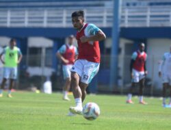 Lanjutkan Tren Kemenangan Digelorakan Persib Jelang Duel Panas Kontra Persija