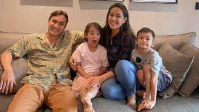 berkumpul bersama anak-anaknya