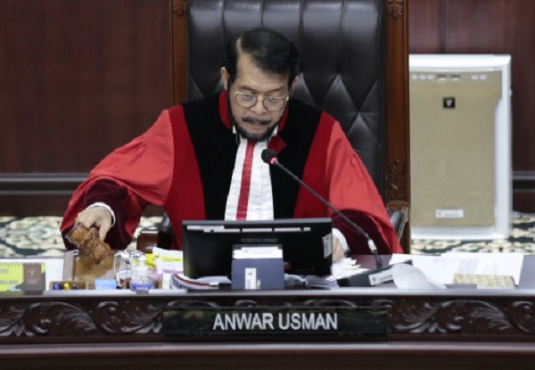 Batas Usia Capres-Cawapres