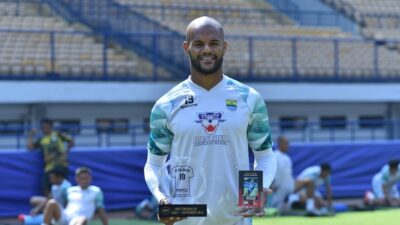 Alberto dan Stefano Terbang