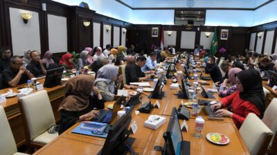 Bey Minta Seluruh Kepala Daerah di Jabar Jaga Inflasi dan Tekan Tengkes