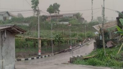 Gunung Marapi dan Merapi, Selain Mirip Namanya, Karakter Kegunungapiannya Juga
