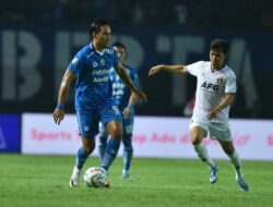 Dipecundang Persik Kediri 0-2, Persib Melorot ke Peringkat 3, Bojan : Kami Menerima Kekalahan