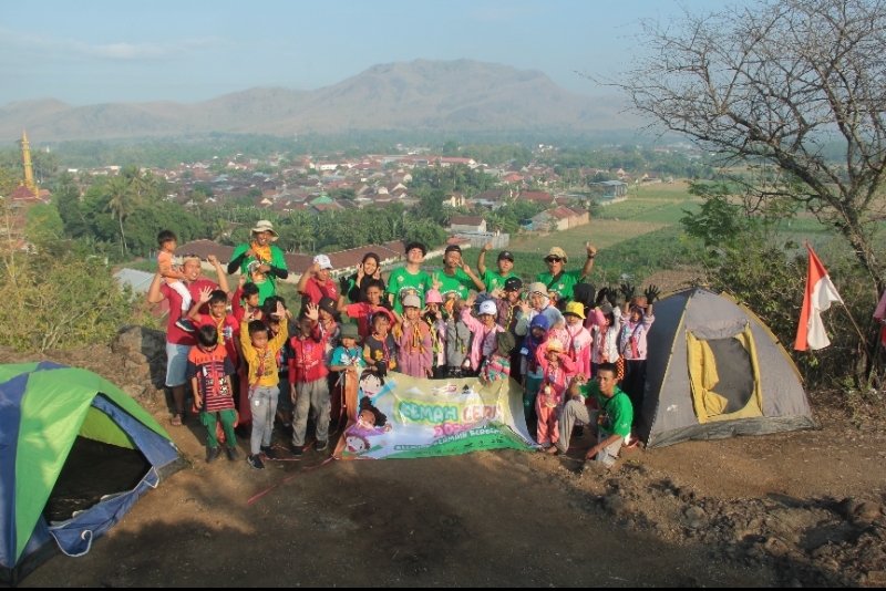 liburan sekolah kemah ceria