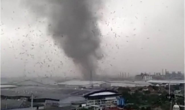 Rancaekek-Jatinangor Diterjang Puting Beliung