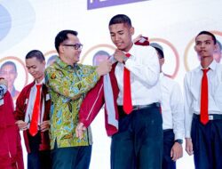 Kadisdik Jabar Sematkan Jas, Siswa SMK Mitra Industri MM210 Magang ke Jepang