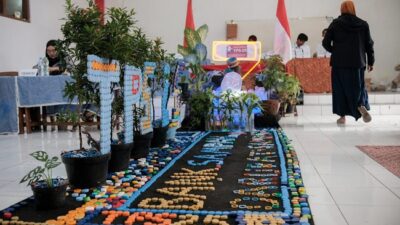 aksesoris daur ulang sampah