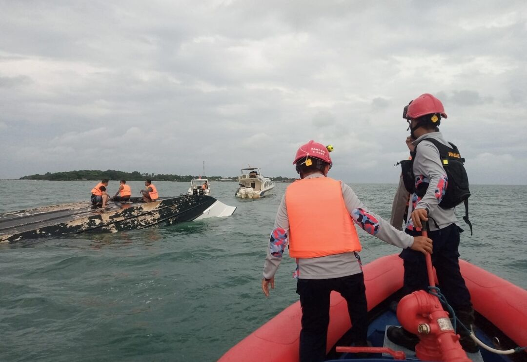 WNA Taiwan Pulau Rambut