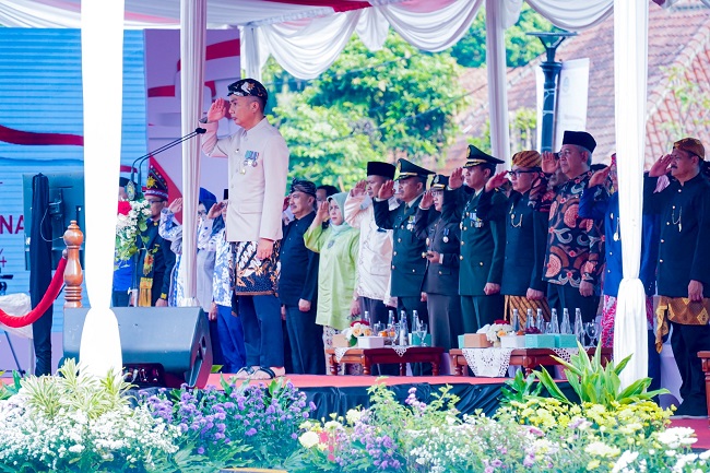 Peringatan Hardiknas Tahun 2024