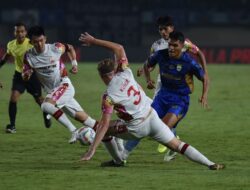 Kalah 0-1 dari Persis, Langkah Persib Terhenti Hilang Dicomot Laskar Sambernyawa