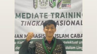 “Demokrasi Terancam : Revisi UU Pilkada Ditunggangi Khodam!