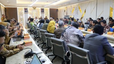 Dewan Bahas Polemik Penahanan Ijazah dengan Forum Kepala Sekolah SMA Swasta