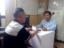 PWI Pokja Gesat DPRD Jabar Melalui PT IMMPAR Bagi-bagi Takjil