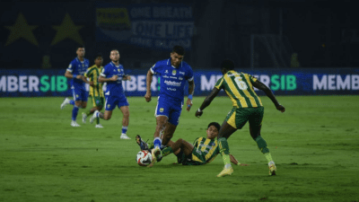 Persib Menang Tipis 1-0 atas PSBS Biak, Pemuncak Klasemen Kembali Diraih