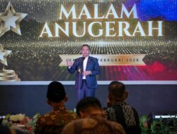 HPN 2026, Menteri Koperasi Menerima Golden Leader Award dari JMSI