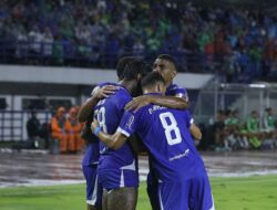 Matricardi Dikartu Merah, Persib Menang Tipis 3-2 atas Bali United