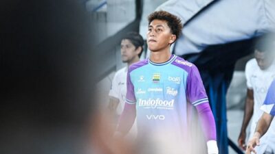 Fitrah Catatkan Clean Sheet, Persib Tak Bisa Cetak Gol, Fokus Laga Sisa