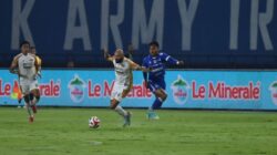 Persib Bersiap Menghadapi Tantangan Dewa United, Reijnders Waspadai Jenner